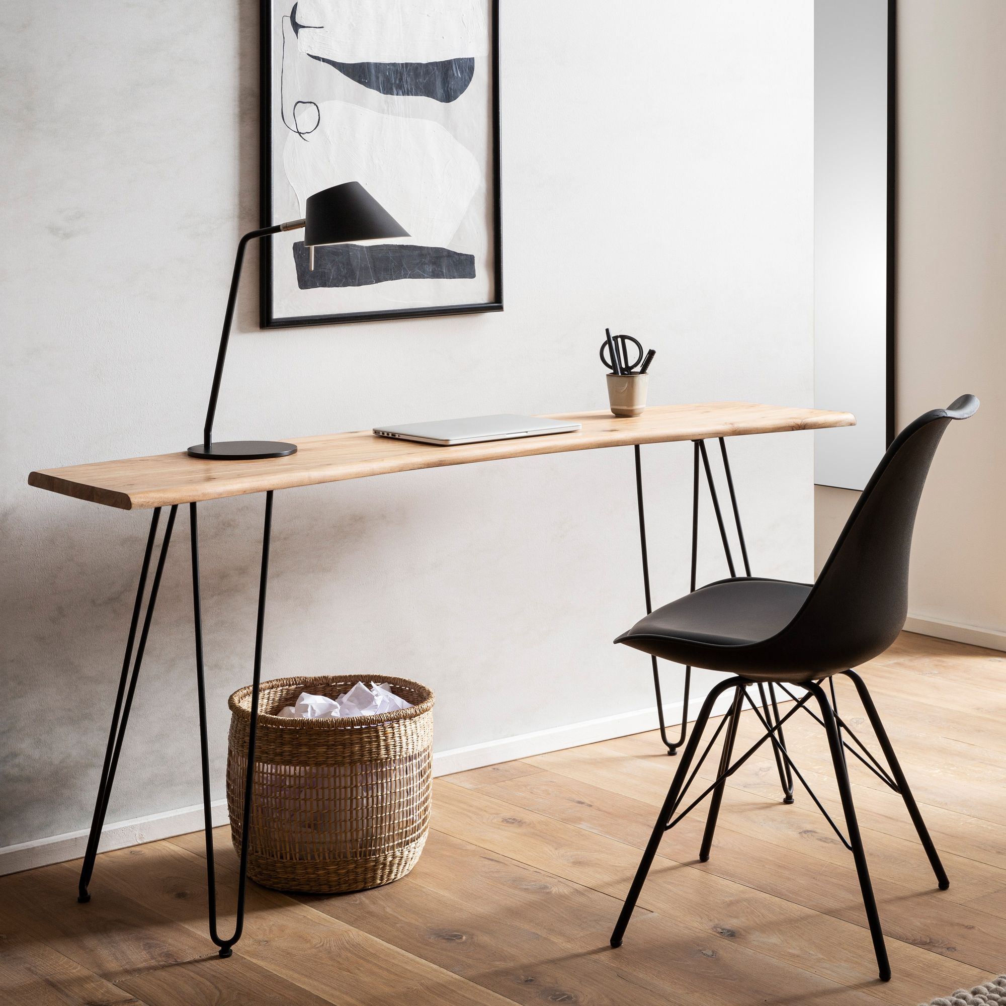 Desk in solid acacia wood and metal | Light golden wood color and black legs | 150x36x75 cm